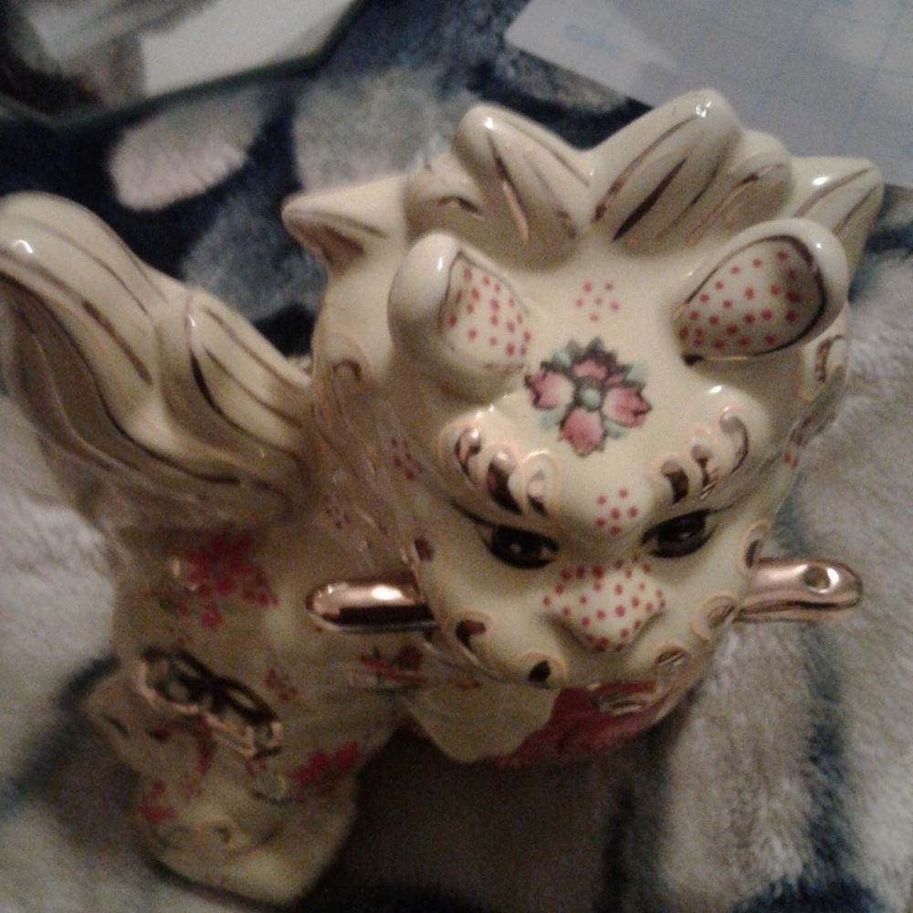 Japanese vintage porcelain dog